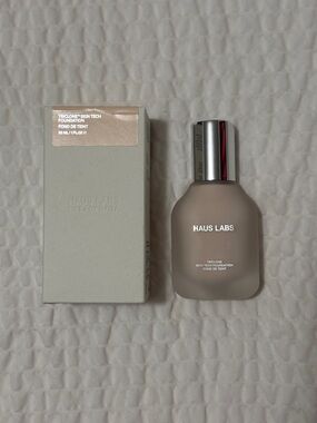 Haus Labs By Lady Gaga Triclone Skin Tech Foundation - Light Beige